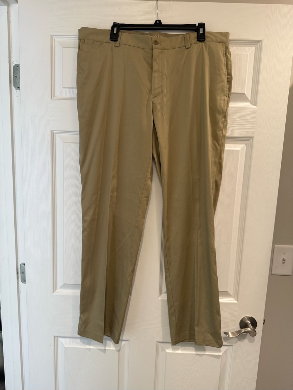 NWT Nike Golf Dri-Fit Men’s 38x32 Chino Pants Khaki/Tan Retail $82